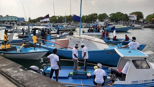 ރަށުގައި ދިރިއުޅޭ ޒުވާނުން މަދުވެ ބިދޭސީން އިތުރުވުން: ފުވައްމުލަކުގެ އާބާދީން ދޭ ސީރިއަސް އިންޒާރު