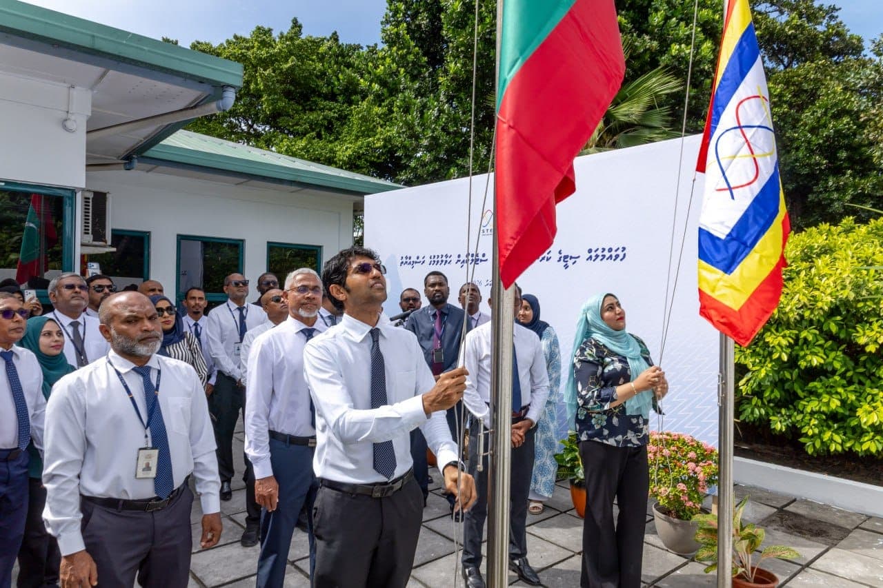 ފުވައްމުލަކުގެ ކަރަންޓުގެ ޚިދުމަތް ރަސްމީކޮށް ސްޓެލްކޯގެ ދަށަށް ބަދަލުކޮށްފި
